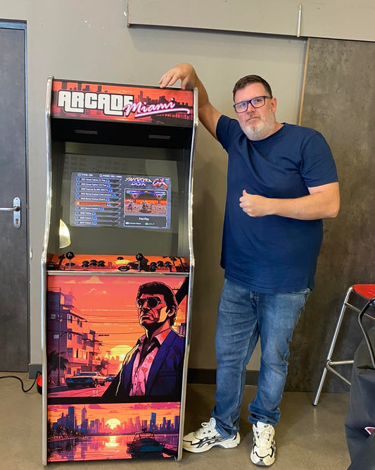 BORNE ARCADE | MIAMI